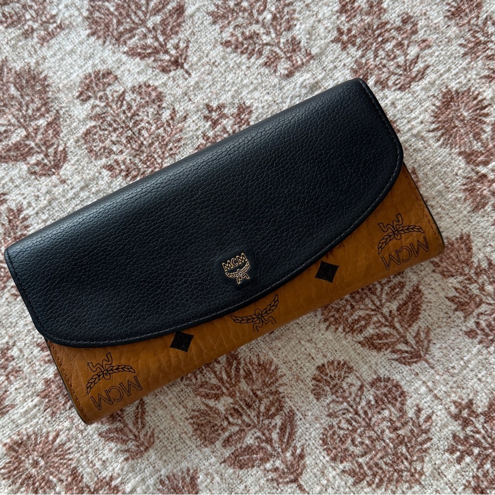 MCM Long Flap Wallet